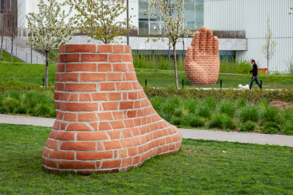 "Hand and foot" by Judith Hopf Hyatt Centric Milan Centrale